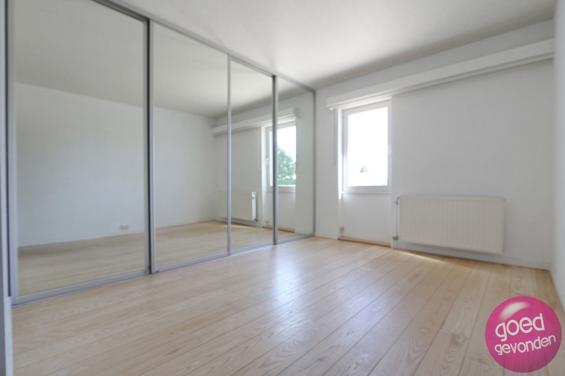 WONING - WERKPLAATS - 4 SLK - 2 GARAGES - TERRAS - TUIN foto 16