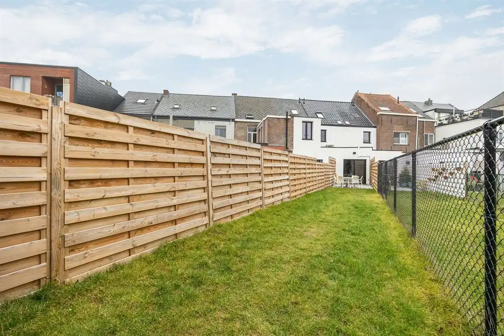 Volledig gerenoveerde woning vlakbij centrum Lier foto 5