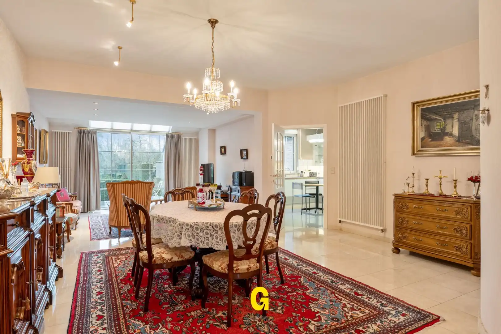 Bijzonder nette rijwoning van zeer degelijke kwaliteit, met tuin op 6a 46ca, vlak bij de dorpskern van Hoeselt. foto 7