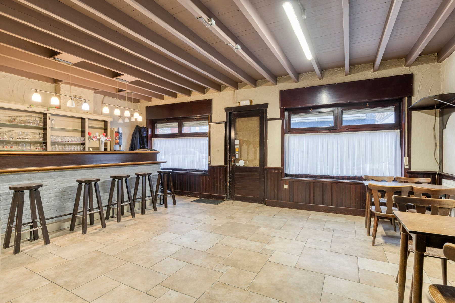 Woning met loods/grote garage en veel potentieel! foto 7