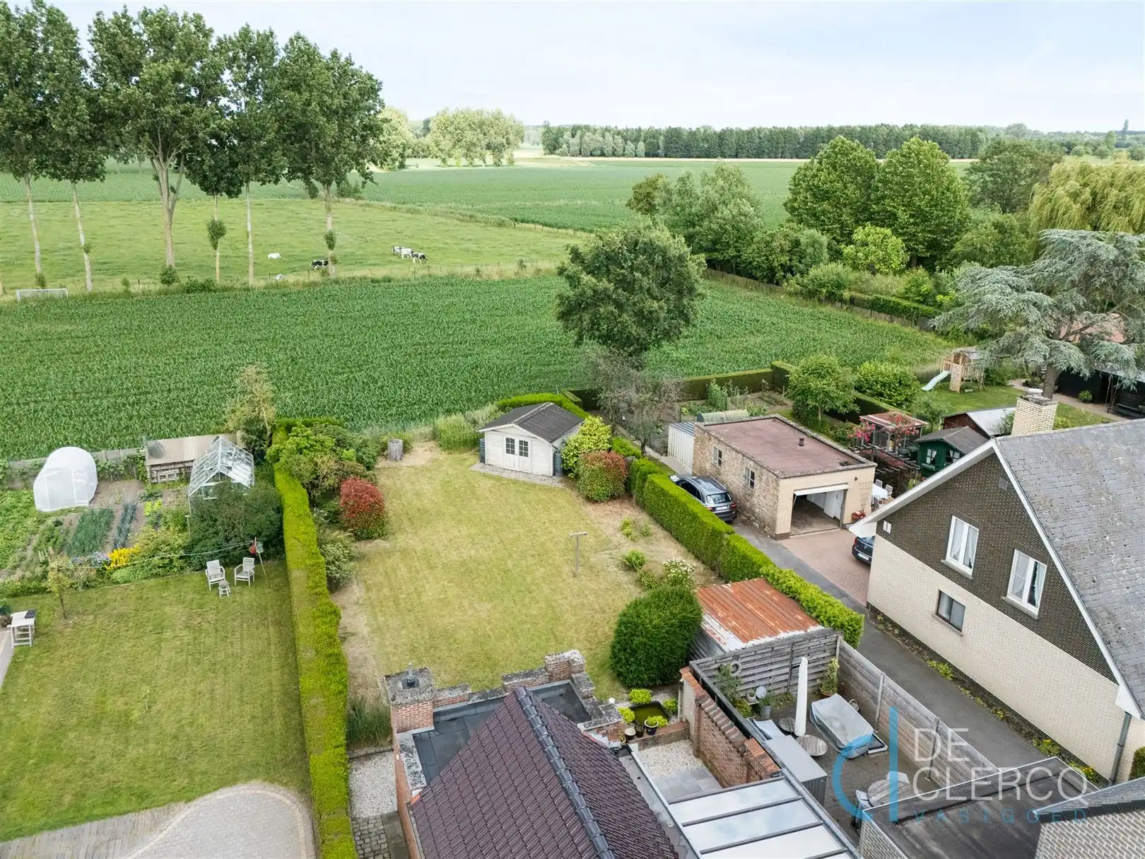 Woning met goed onderhouden tuin te koop in groot Lochristi! foto 19