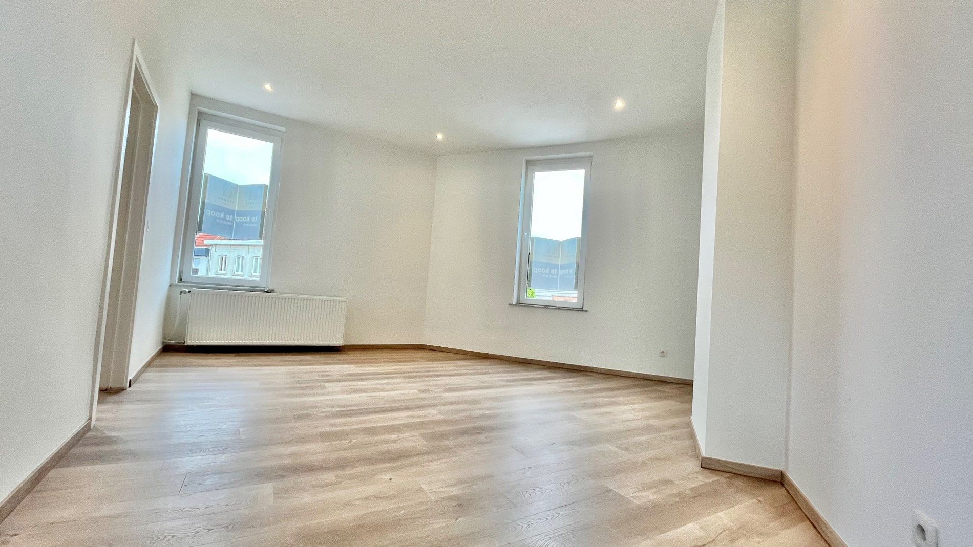 Centraal gelegen woning met commerciële ruimte en 3 kamers foto 9