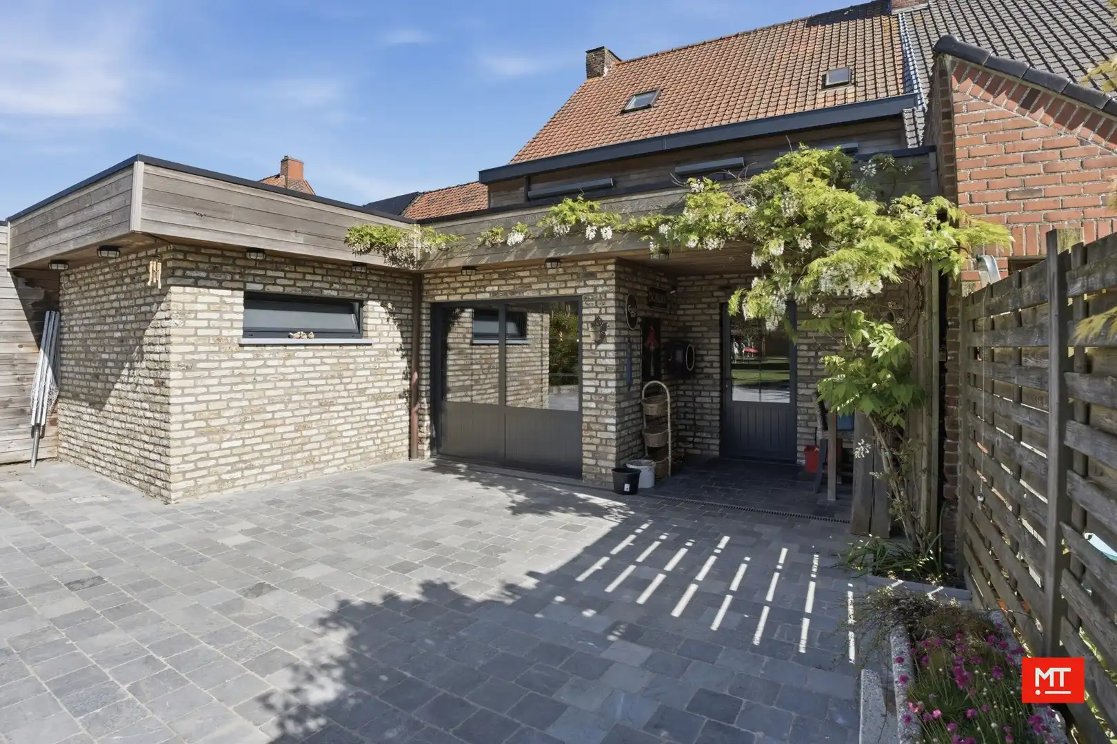 Verrassend ruime woning met prachtige tuin, vlakbij het centrum van Lauwe foto 15