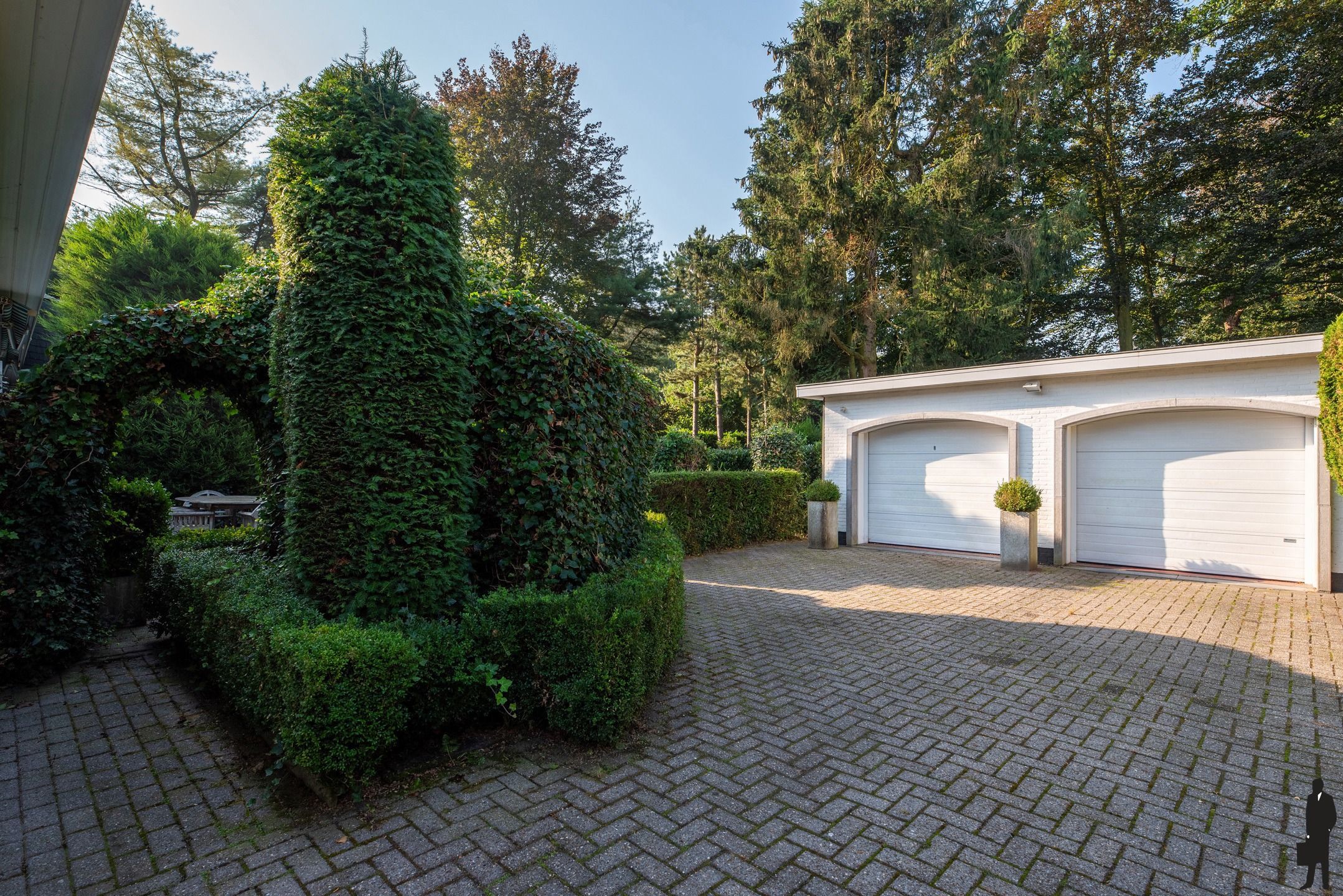  Goed onderhouden in het centrum gelegen karaktervilla op een perceel van ca. 1.938 m²! foto 34