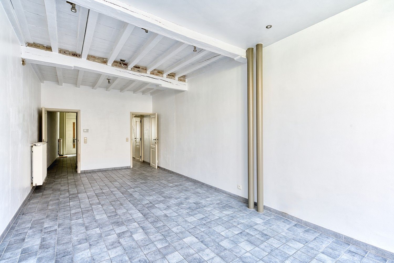 Brugge centrum Totaal gerenoveerde energiezuinige 18é eeuwse  uiterst charmante stadswoning met patio en 3 slaapkamers foto 7