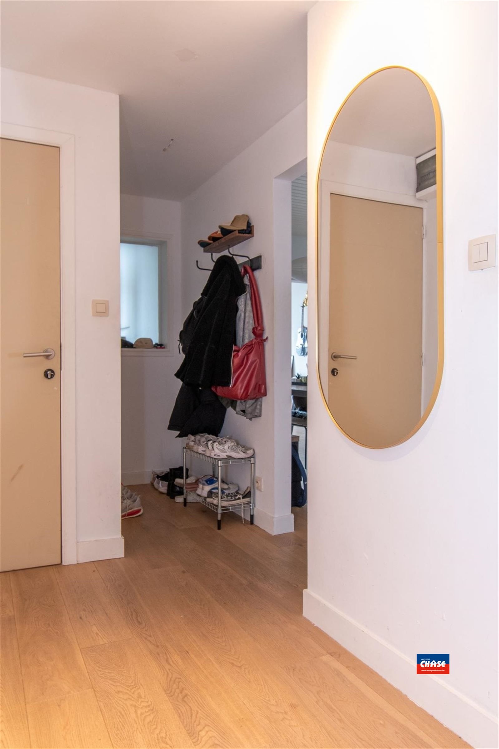 Trendy appartement met 2 slaapkamers en terras op toplocatie foto 10