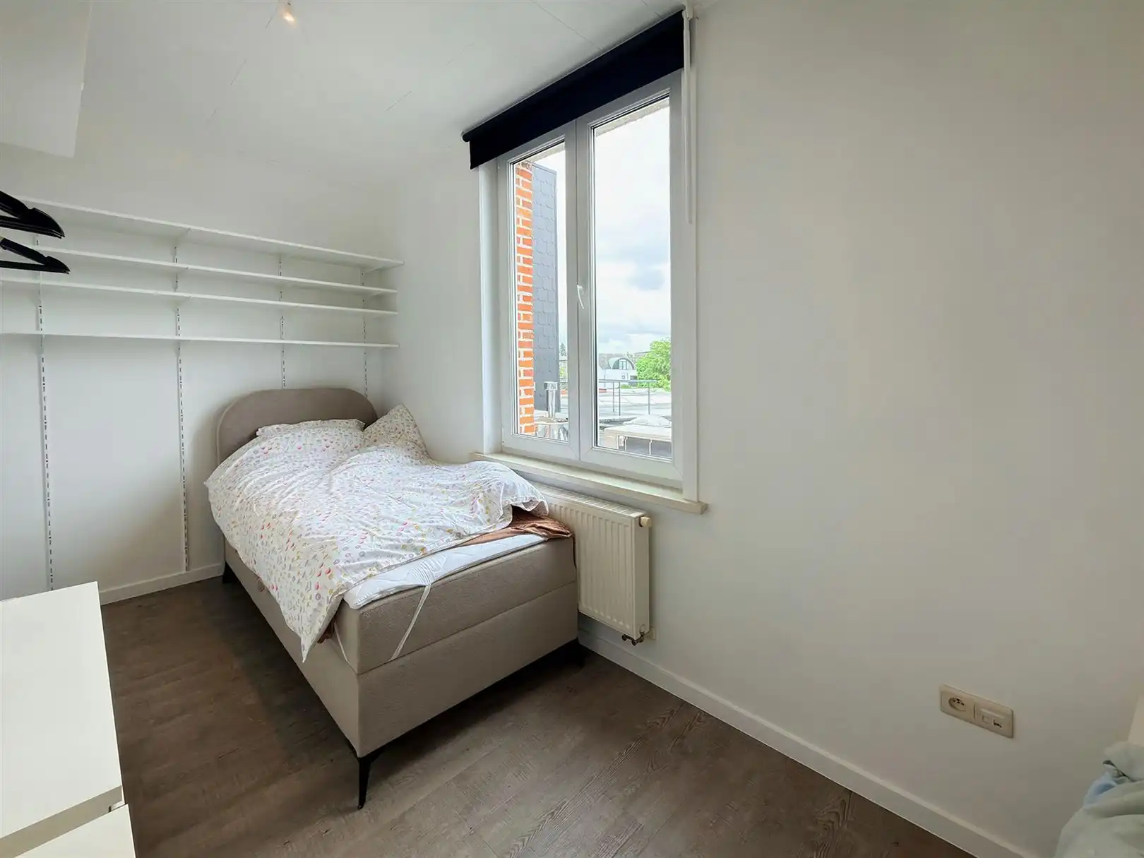Handelsgelijkvloers, 3 appartementen en eigen parking!! foto 32