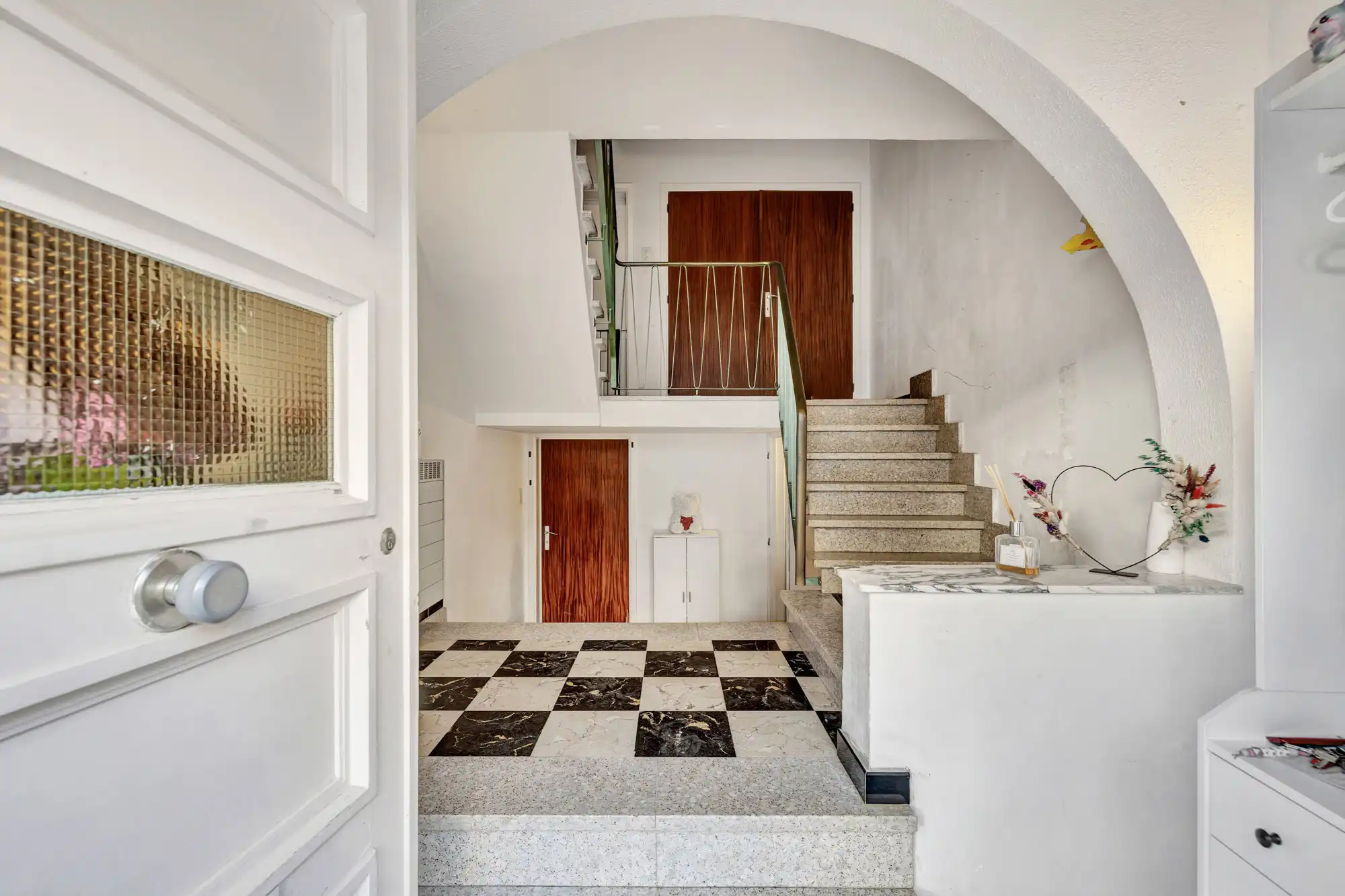 Instapklare woning nabij het treinstation foto 2