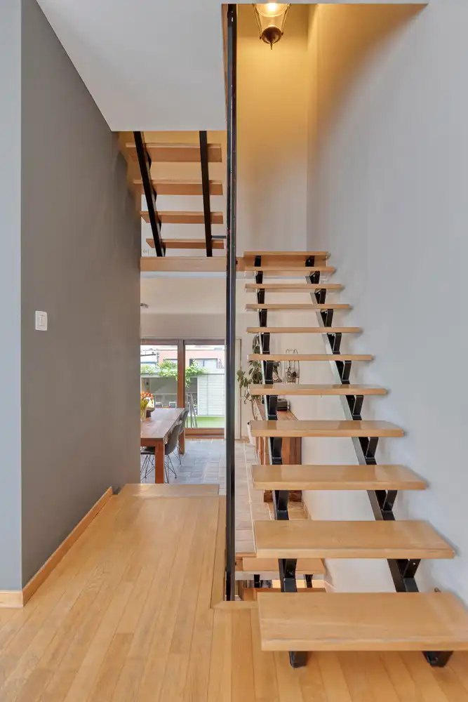 Instapklare split-level woning in de gegeerde wijk Rietschoorvelden te Merksem! foto 11