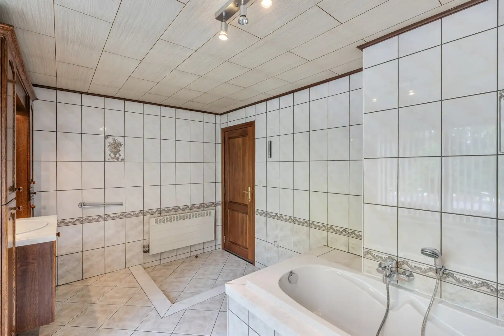 🏡 Woning met 3 slaapkamers en veel potentieel nabij het centrum van Houthalen ✨ foto 12