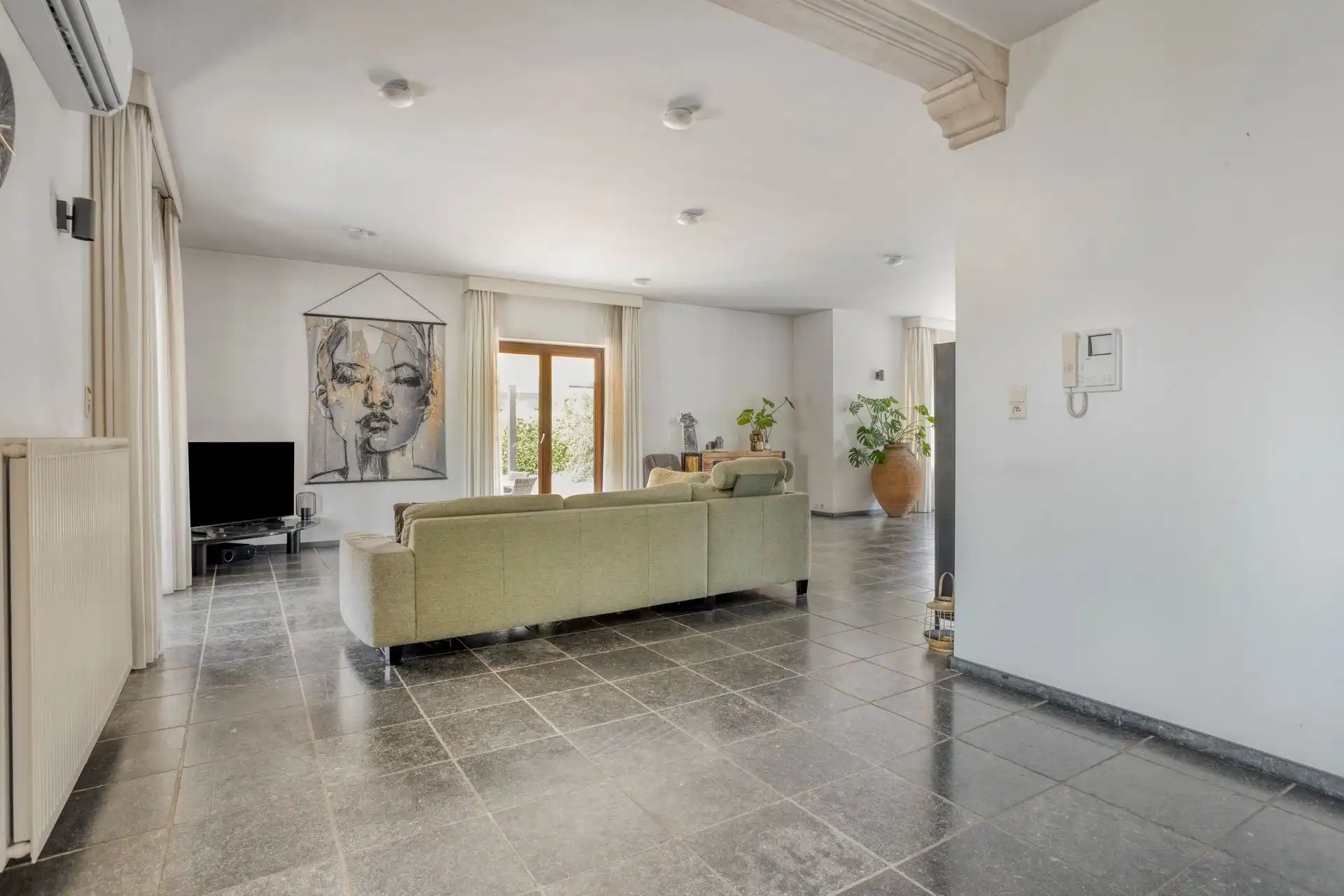 Ruime woning op een perceel van 20a! foto 12