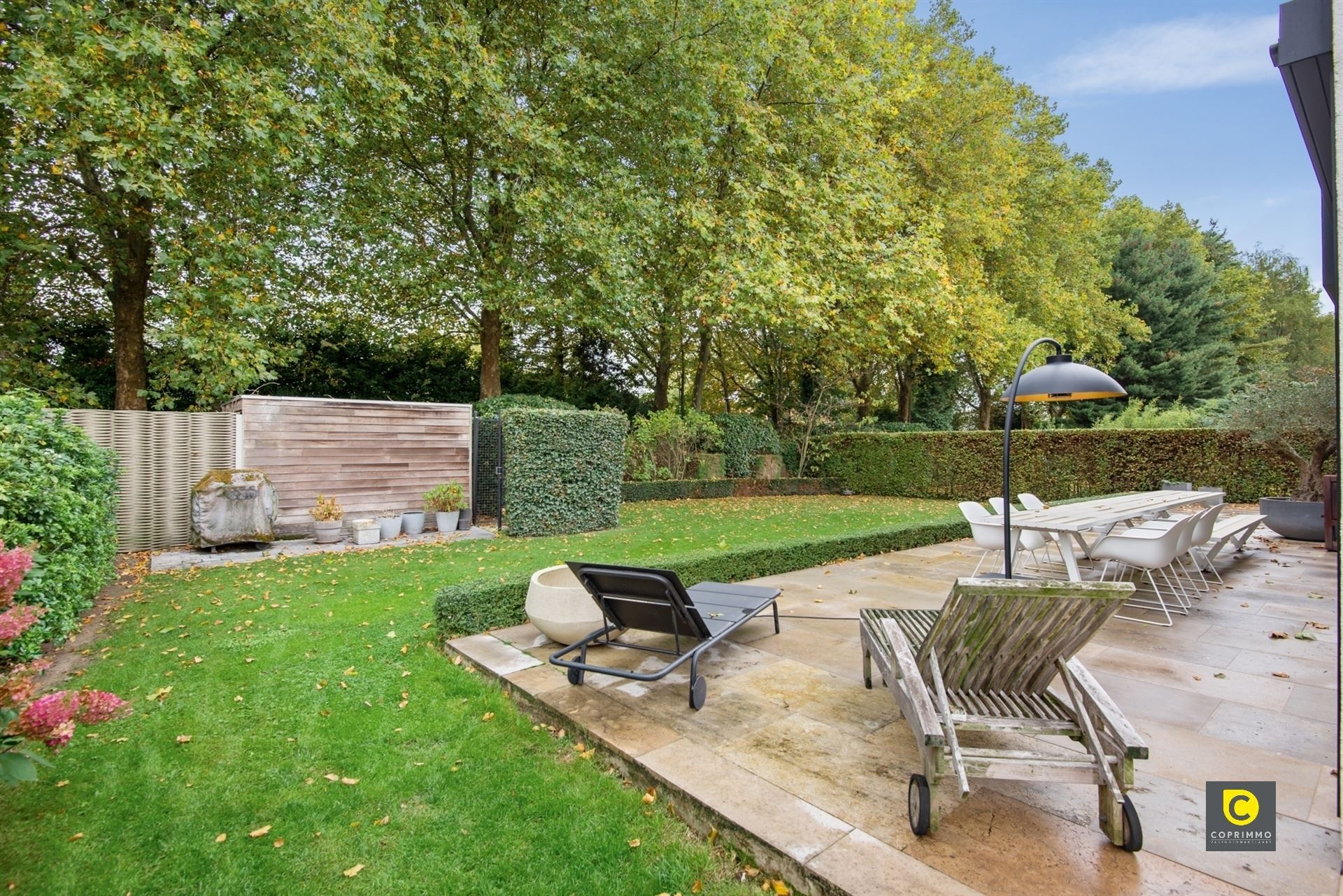 Villa: 6 slk , 4 badk. op 796 m² Z-w perceel  foto 10