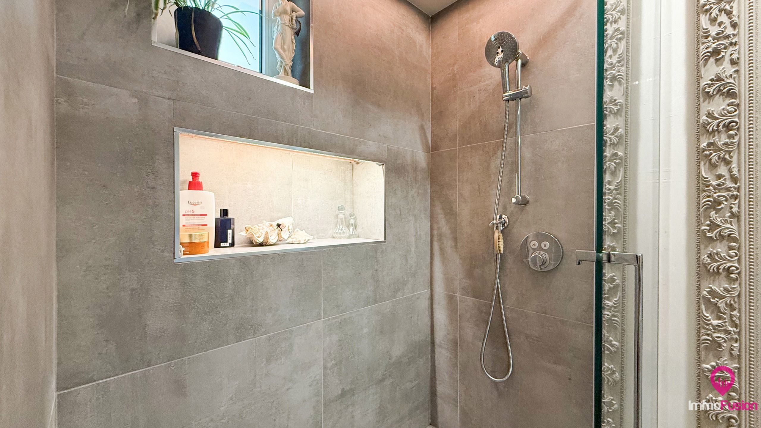 Rustig gelegen instapklare woning met 4 slpks en mooie tuin! foto 31