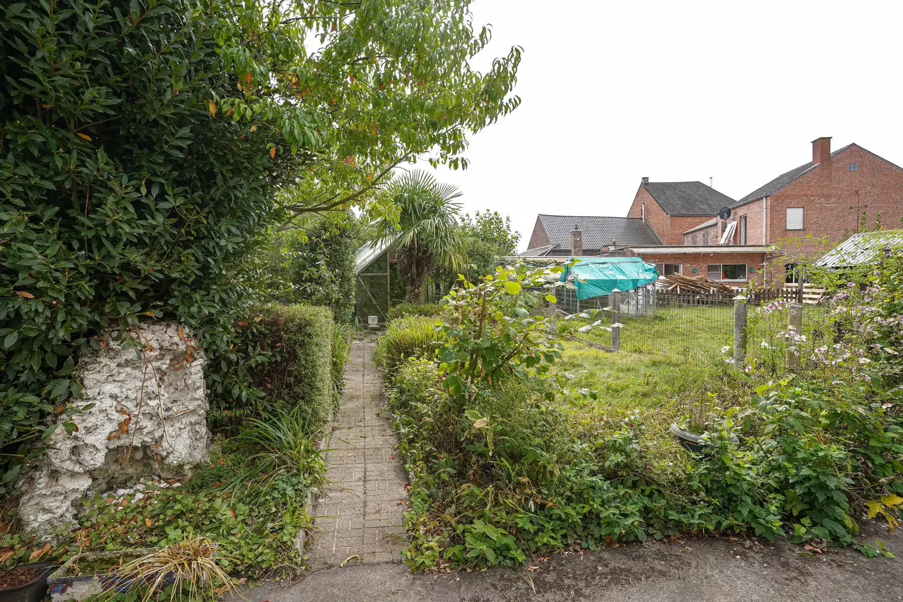 Te renoveren woning met werkplaats en ruim perceel in landelijke omgeving te Londerzeel. foto 32