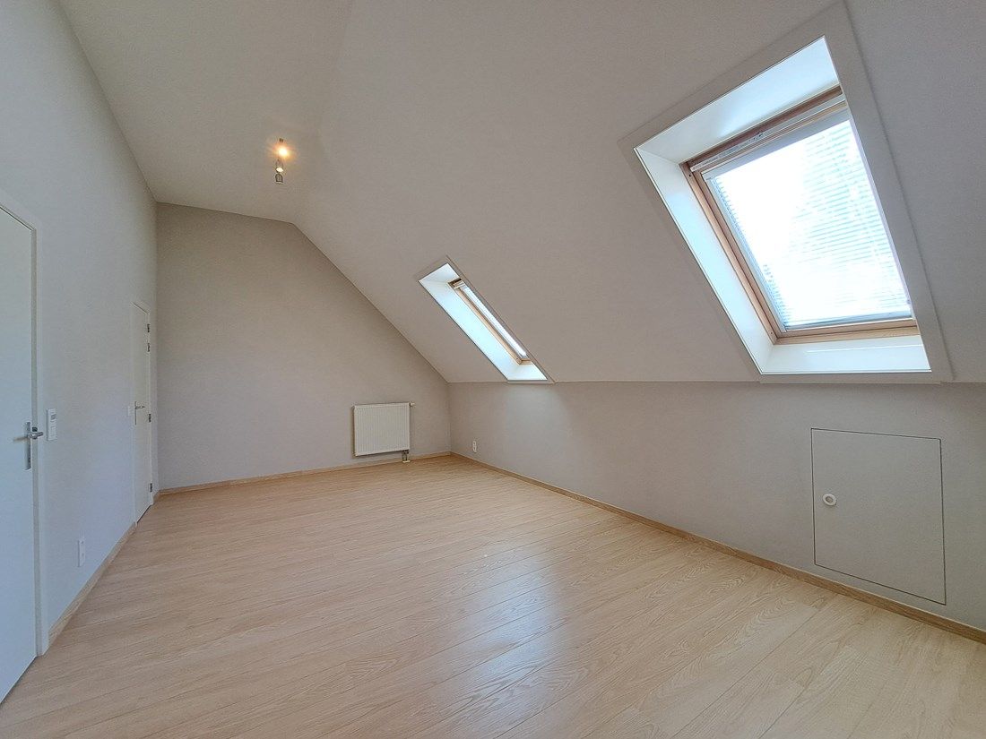 Perfect onderhouden rijwoning te Lommel foto 19