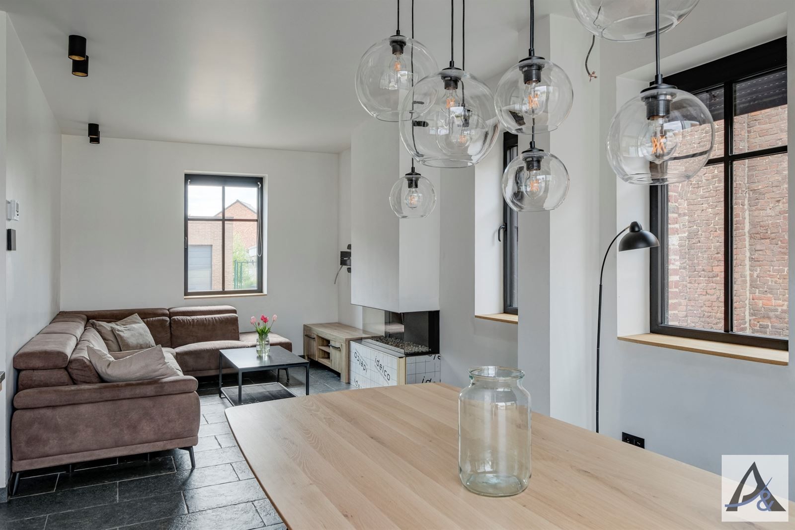 Totaal gerenoveerde, instapklare gezinswoning te koop in het hart van Munsterbilzen! foto 15