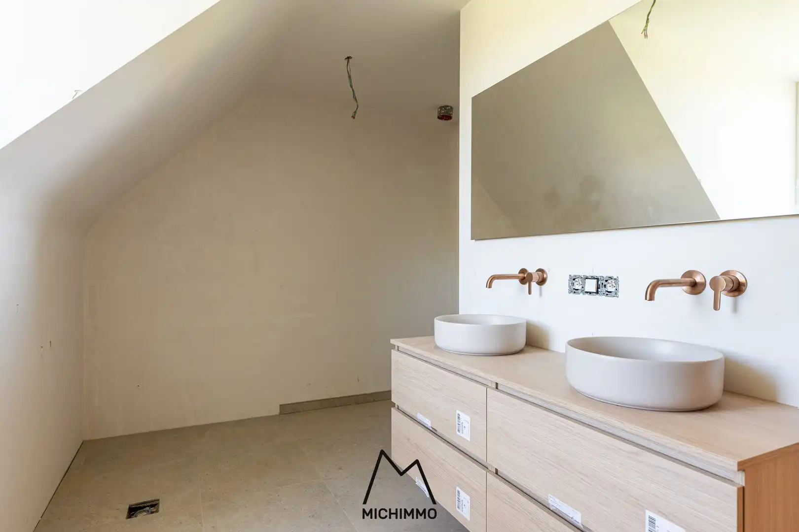 Fantastische nieuwbouwwoning met vier slaapkamers op hele leuke locatie. foto 18