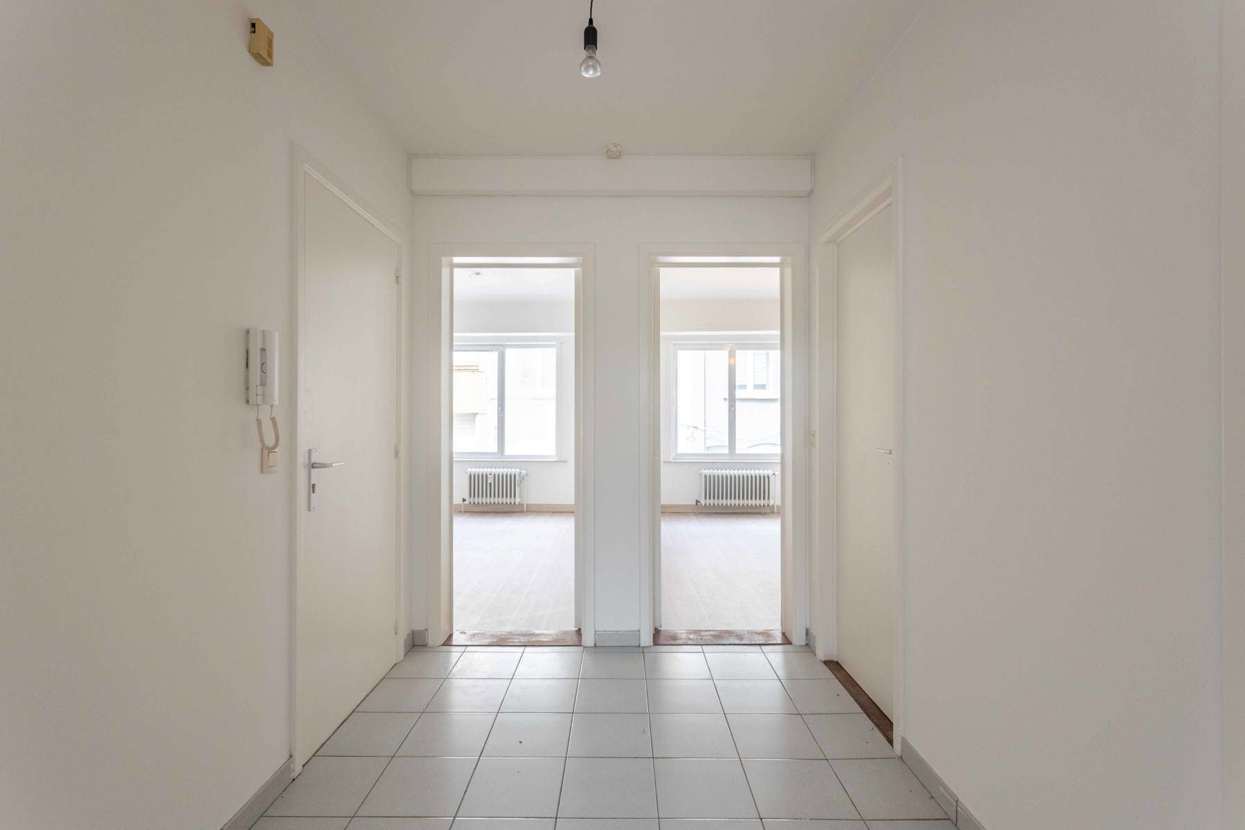 Te Koop: 2-slpk appartement met garage foto 2