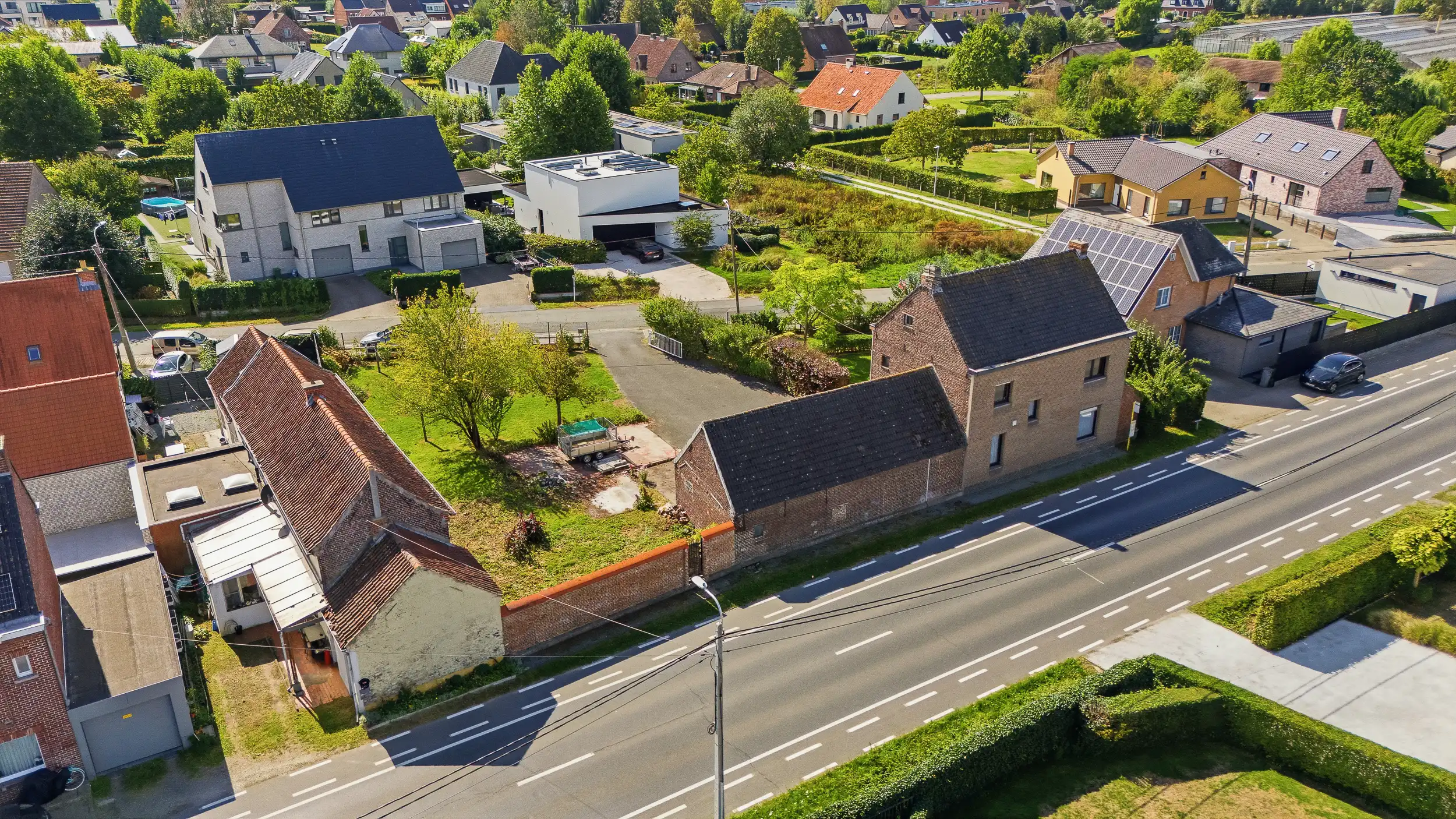 Te renoveren woning met tal van mogelijkheden foto 37