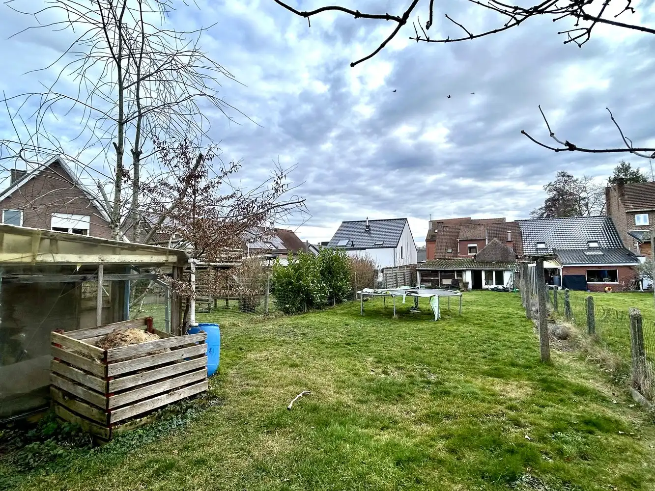 Hoofdfoto van de publicatie: Te renoveren woning met veel potentieel op topligging in Bertem