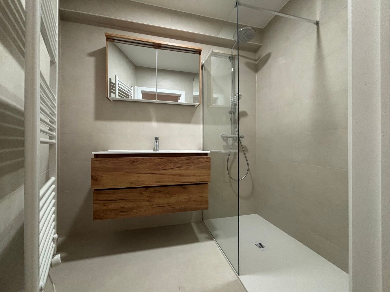Flat op top locatie foto 10