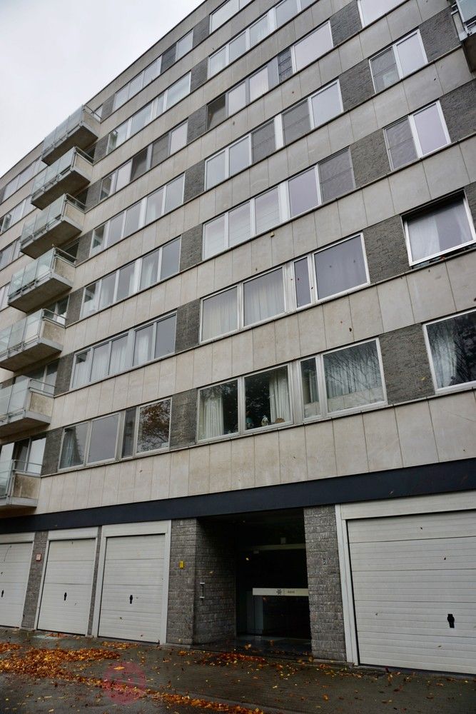 Centraal maar rustig gelegen appartement met drie slaapkamers foto 2