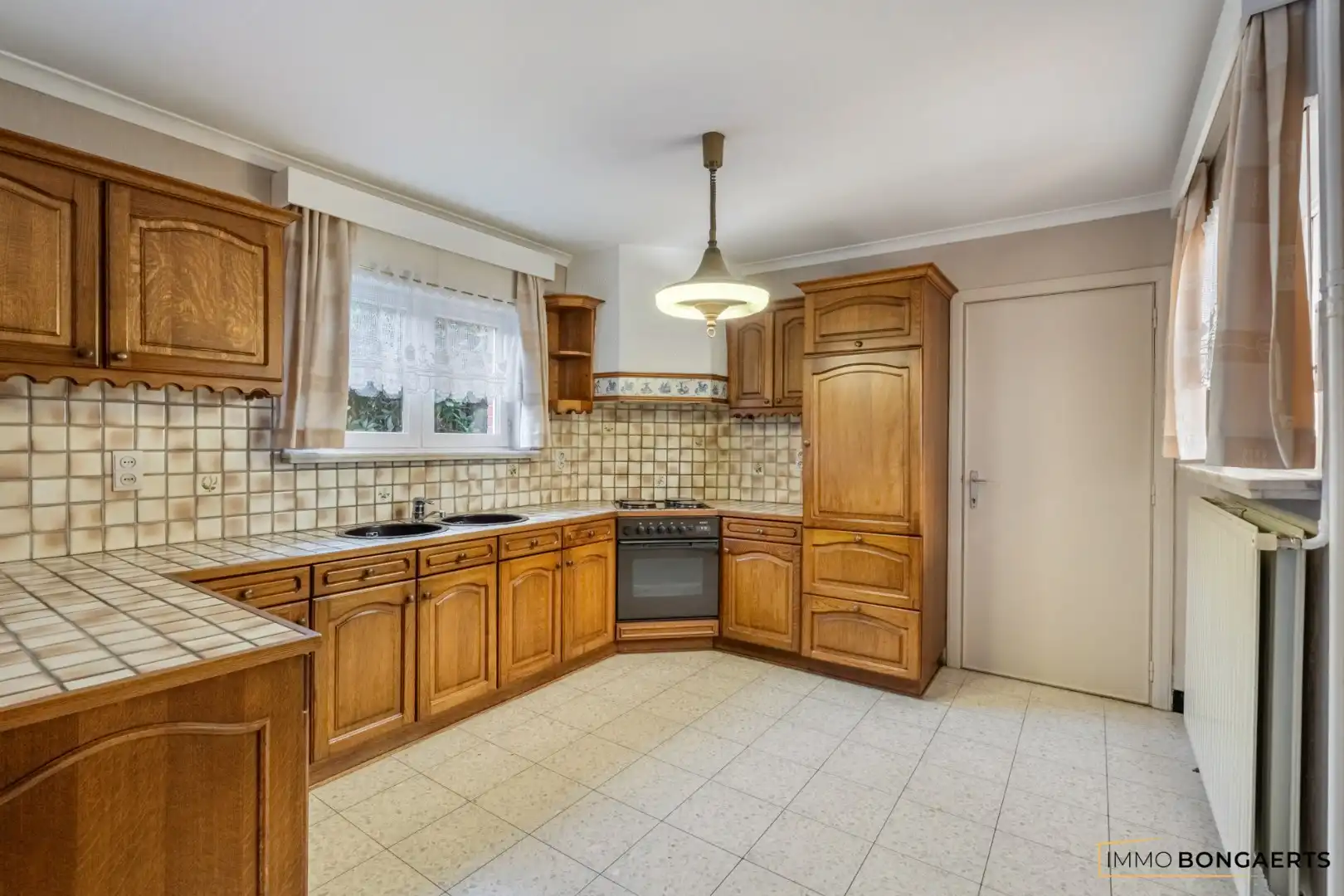 Vrijstaande woning met 3 slaapkamers foto 9