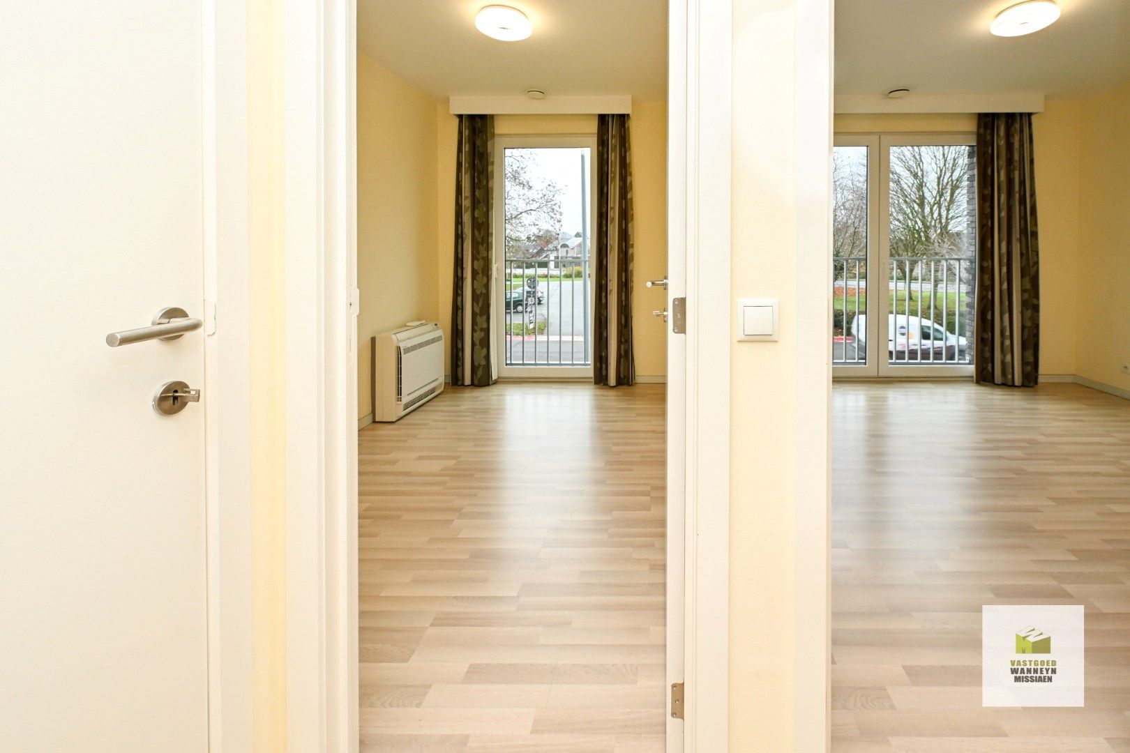 Instapklaar appartement met 2 slaapkamers en terras aan het station van Beernem foto 10