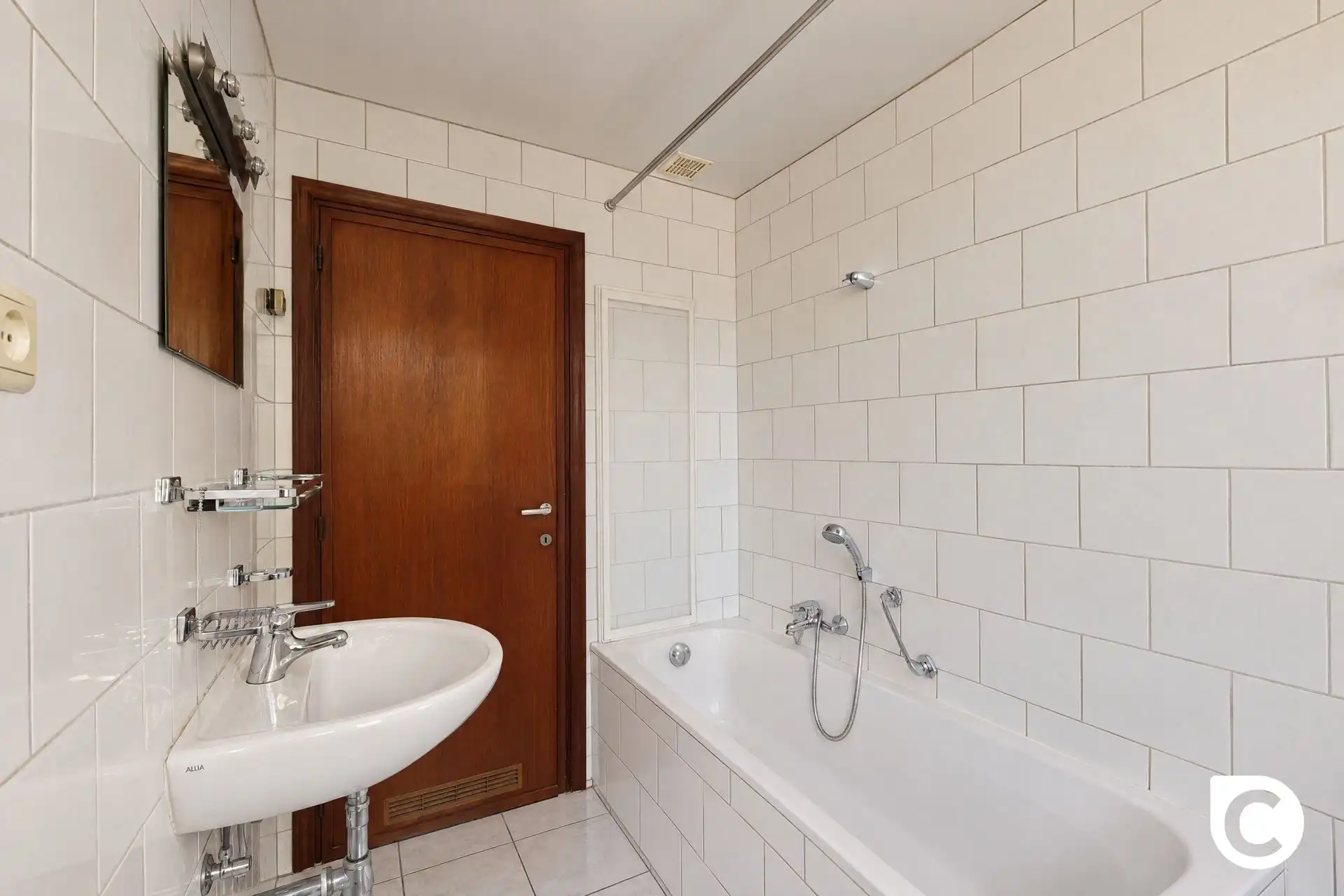 Te renoveren woning  foto 10
