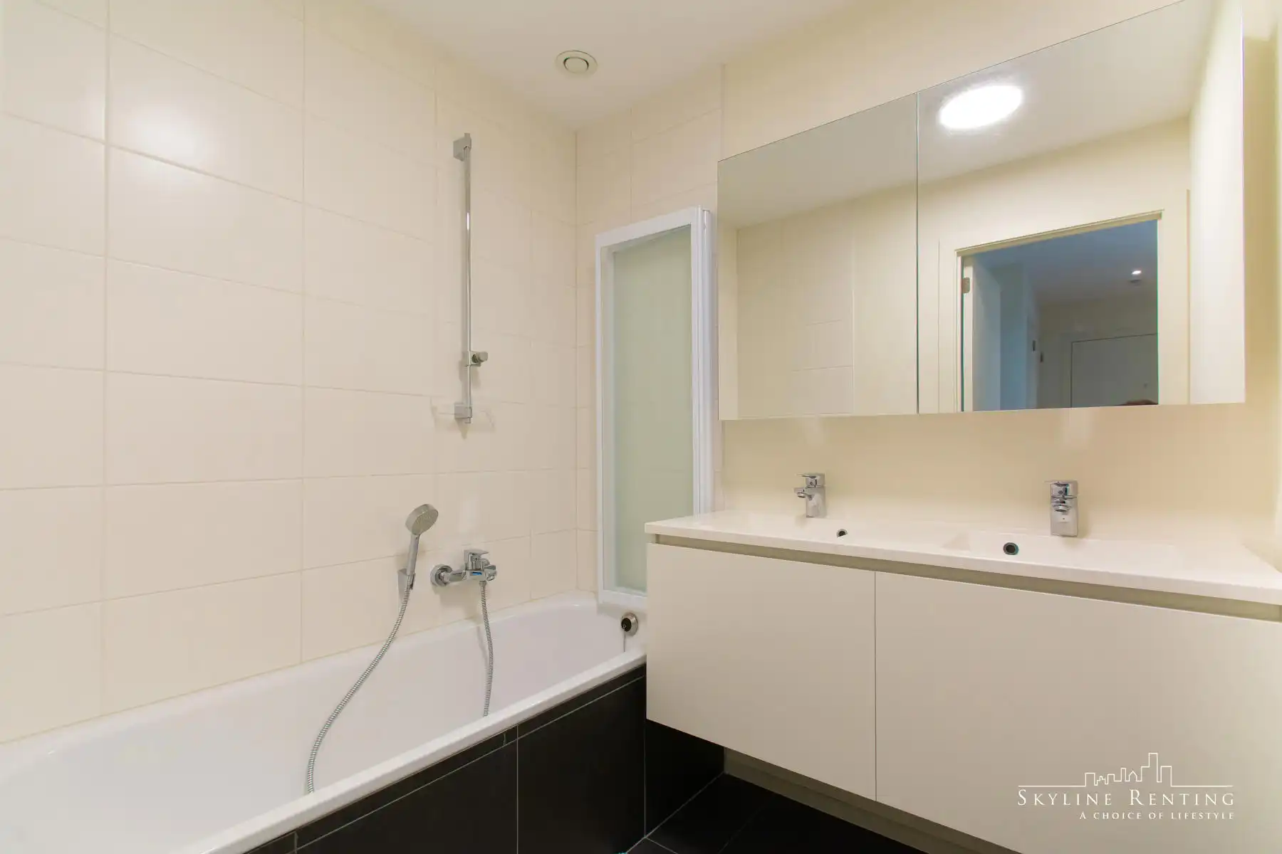 LICHTRIJK - 2 kamer appartement met 2 terrassen (NAVO area) foto 10