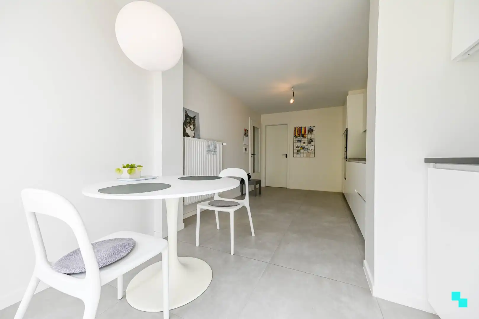 Ruim appartement met ondergrondse autostaanplaats foto 10