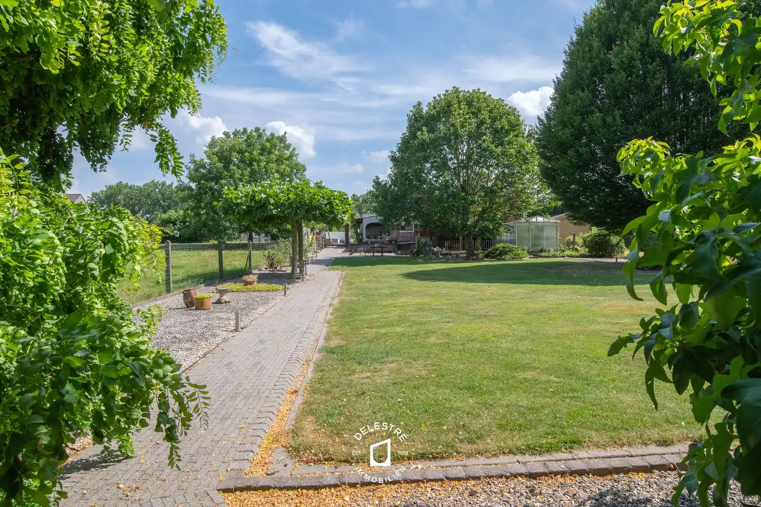 Unieke eigendom met villa, zalige tuin, werkplaats en talrijke mogelijkheden in Okegem foto 48