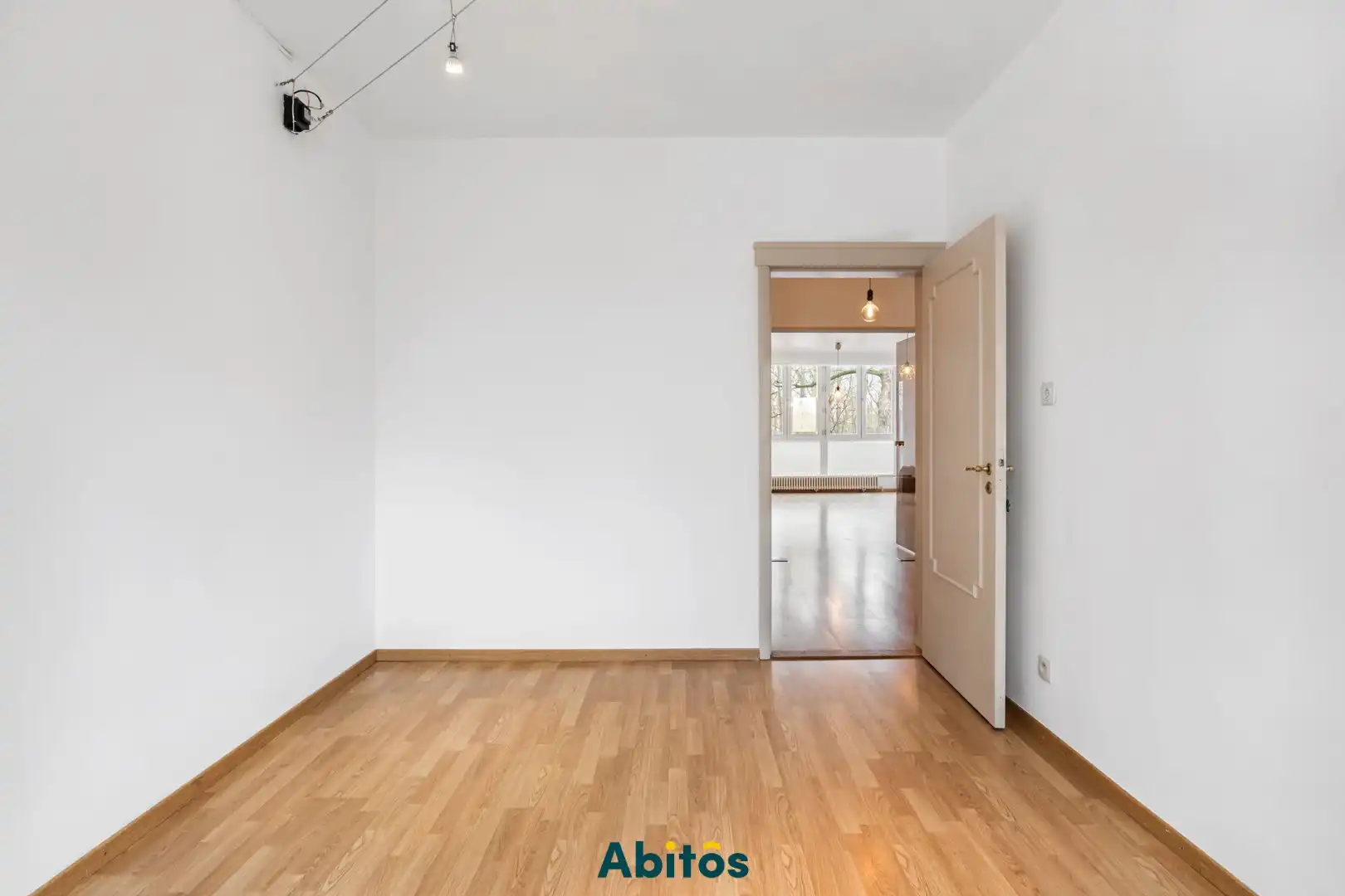 Twee slaapkamerappartement met garagebox foto 14