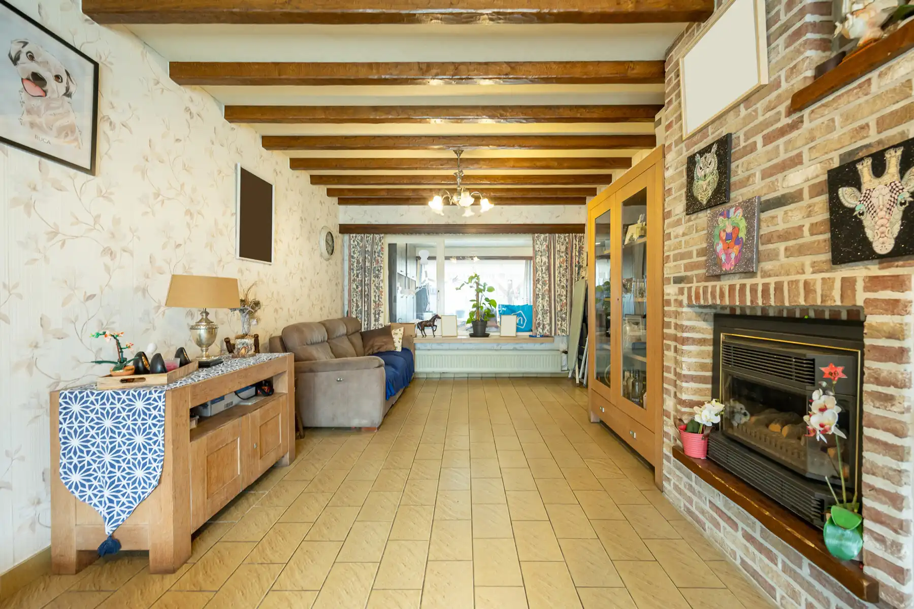 Charmante woning met drie slaapkamers. foto 6