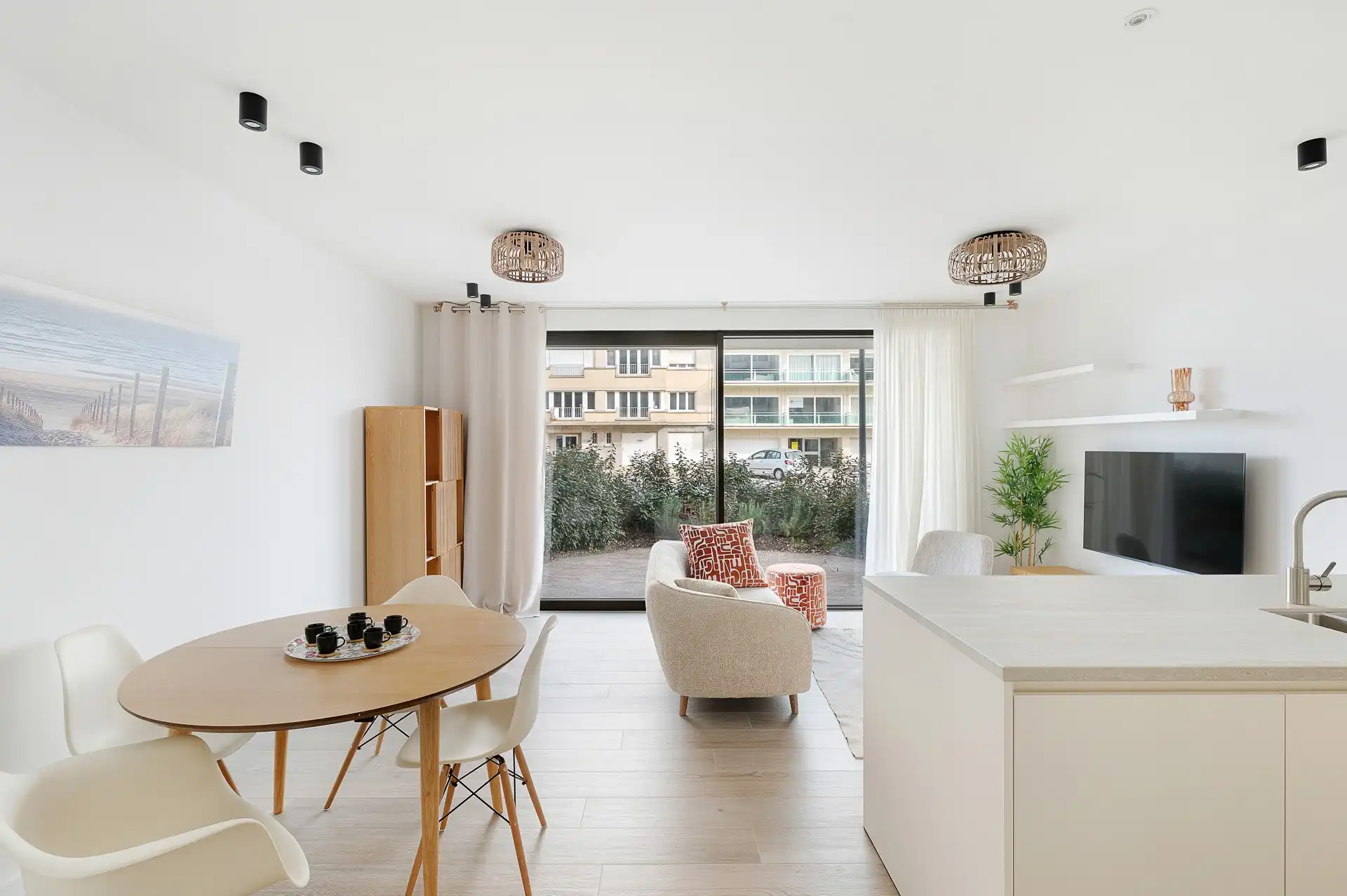 Gemeubeld: nieuwbouw appartement met zijdelings zeezicht! foto 4