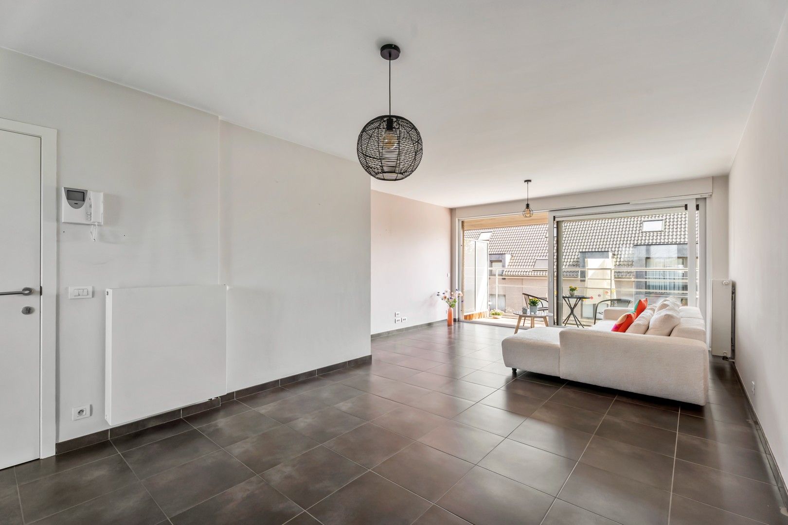 Recent appartement met twee slaapkamers en zonneterras op wandelafstand van centrum Tielt! foto 3