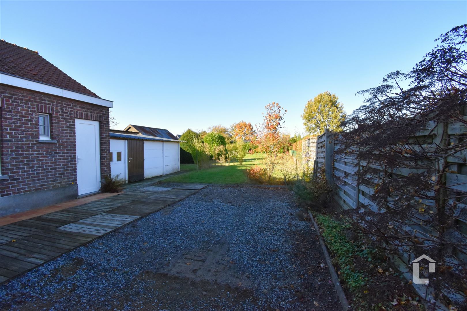 Instapklare halfopen woning foto 11