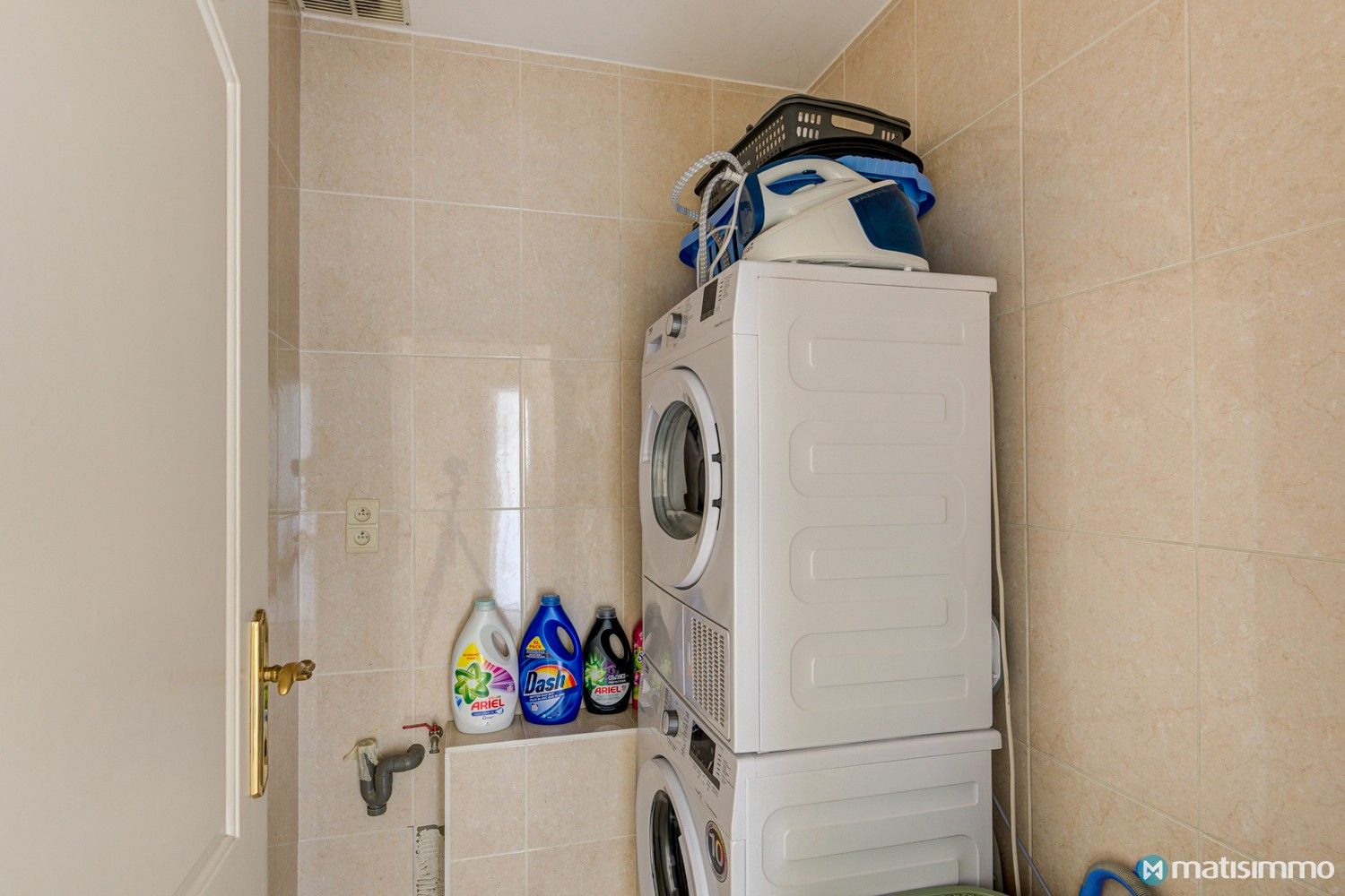 RUIM DUPLEXAPPARTEMENT MET 3 SLAAPKAMERS, AUTOSTAANPLAATS EN KELDERBERGING TE GENK foto 20