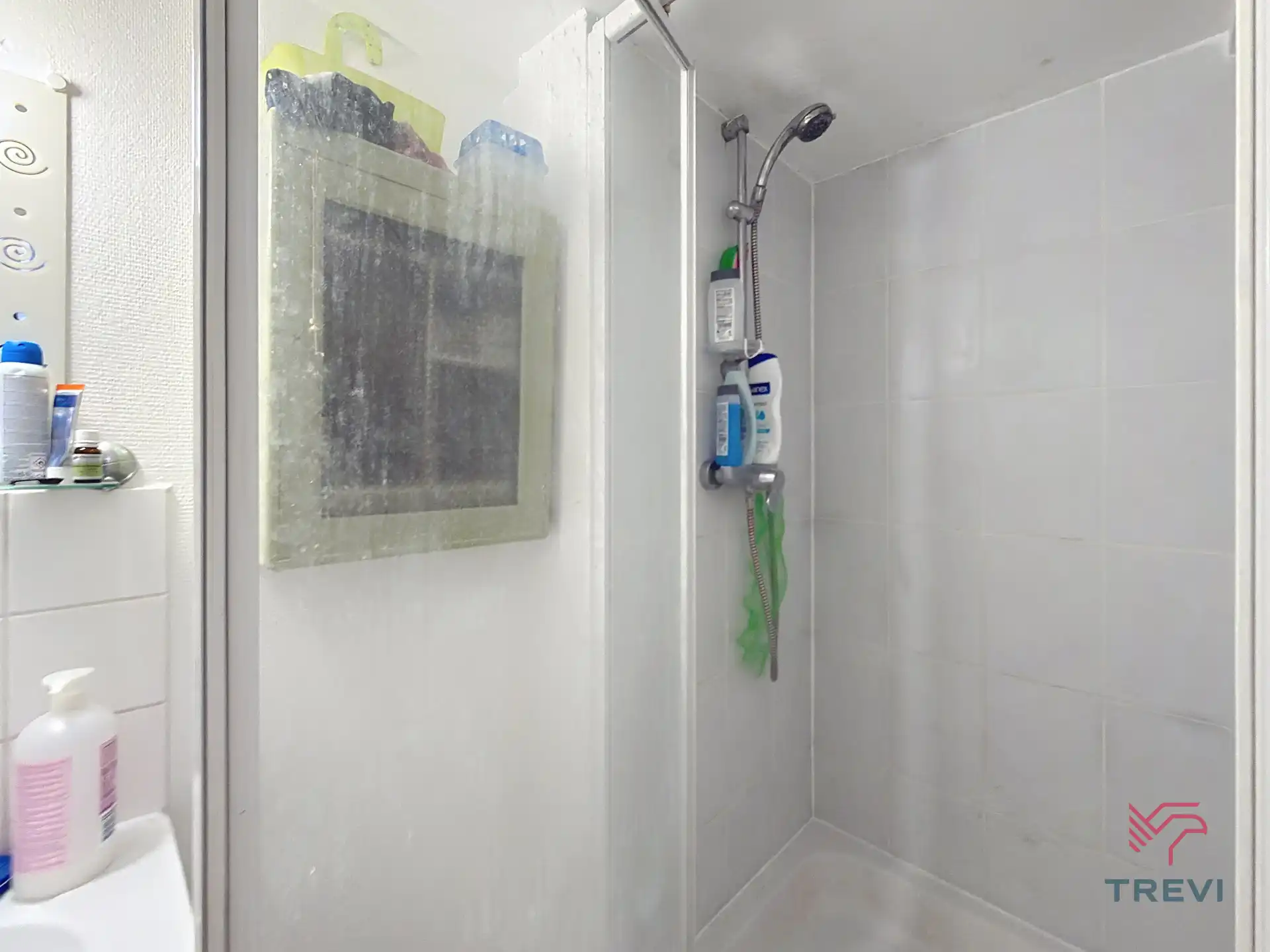 Studio met slaaphoek vlakbij het Flageyplein ! foto 4