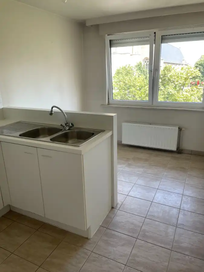 TWEE SLAAPKAMER HOEKAPPARTEMENT + GARAGE centrum Rumbeke foto 15