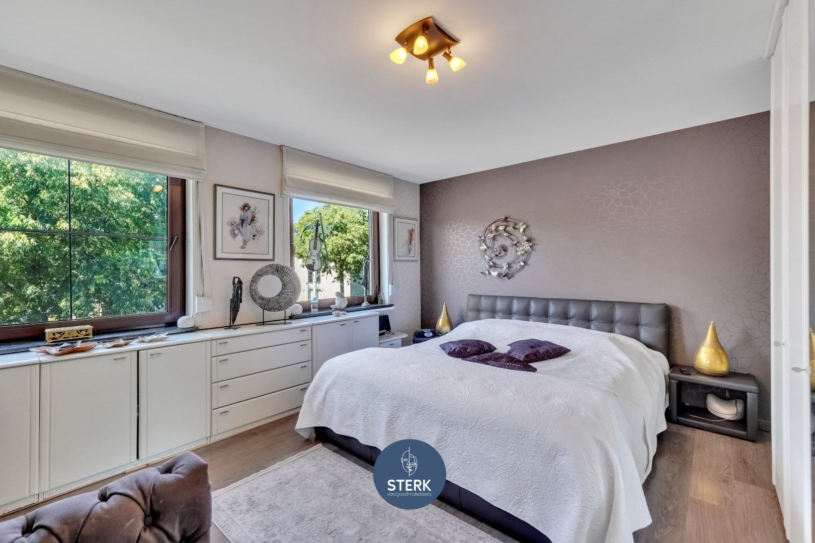 RUIME WONING MET COMMERCIËLE RUIMTE OP EEN CENTRALE LIGGING TE MAASMECHELEN !  foto 14