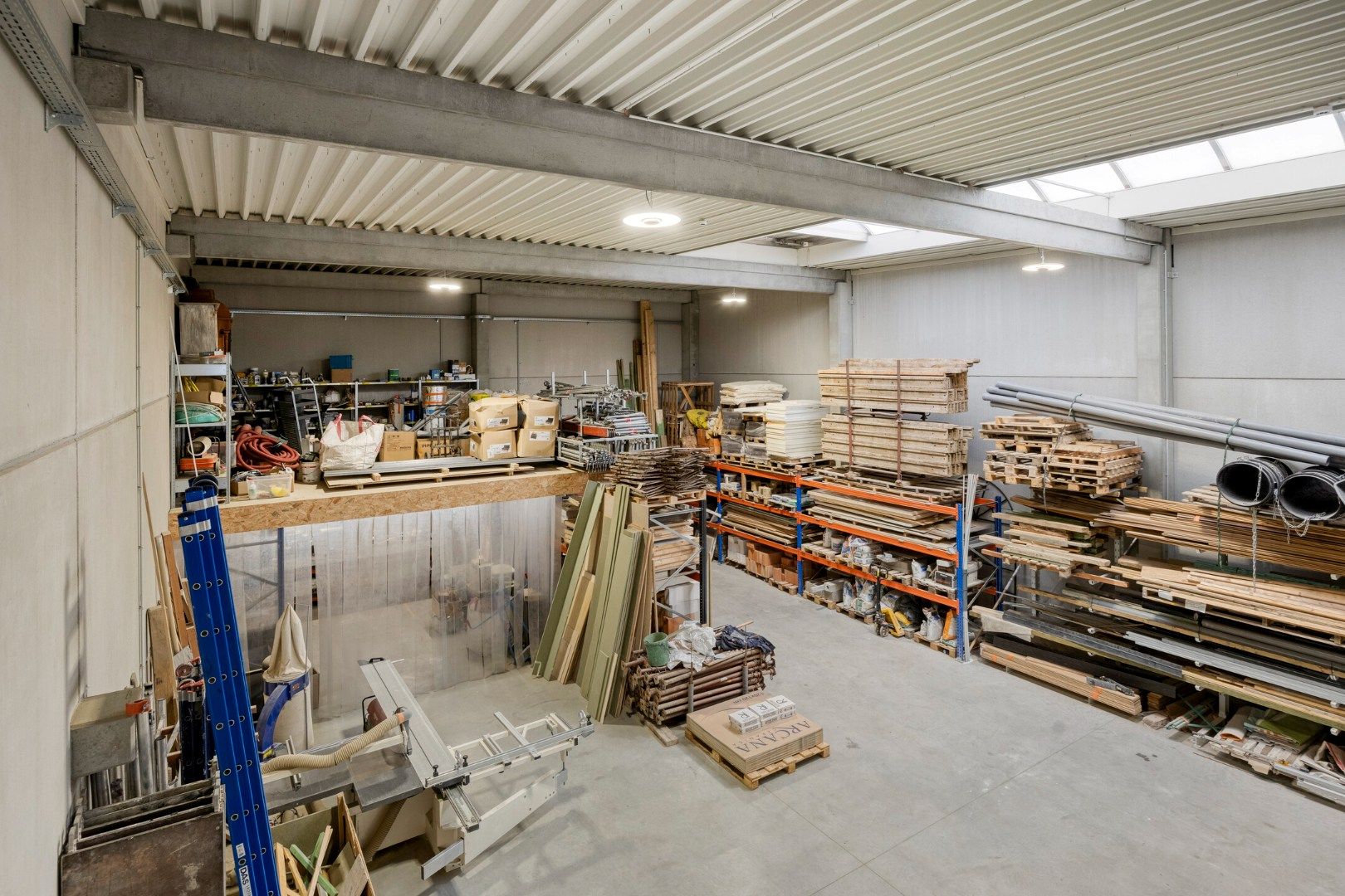 KMO-Unit van 299 m²  met 2 parkings gelegen te Tienen - bouwjaar 2019 - verkoop onder registratierechten foto 15