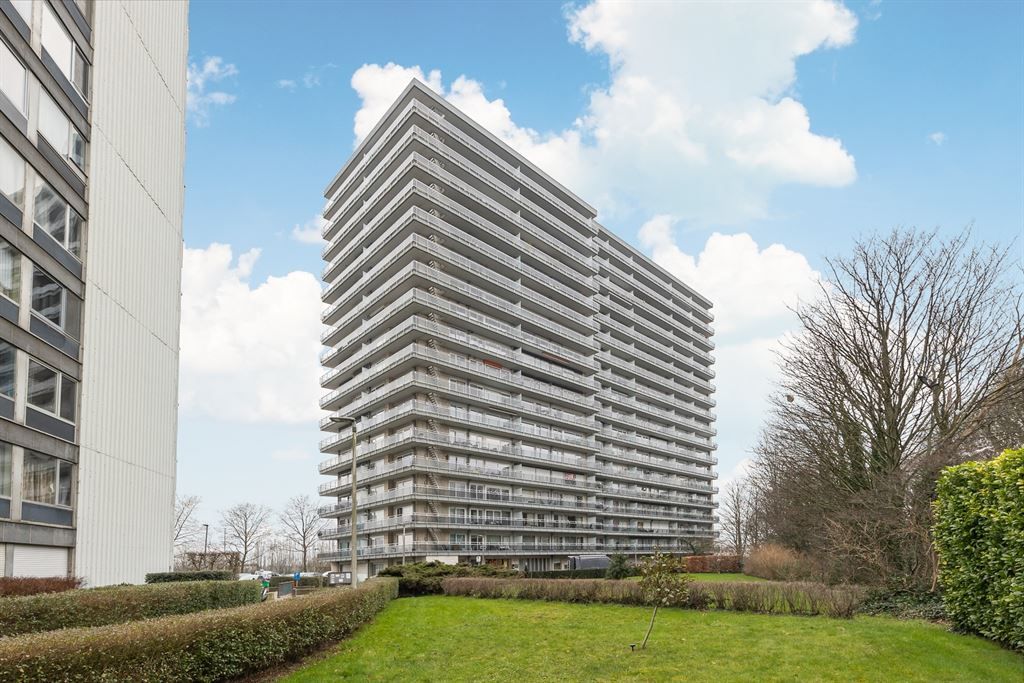 Instapklaar appartement met panoramisch terras foto 17