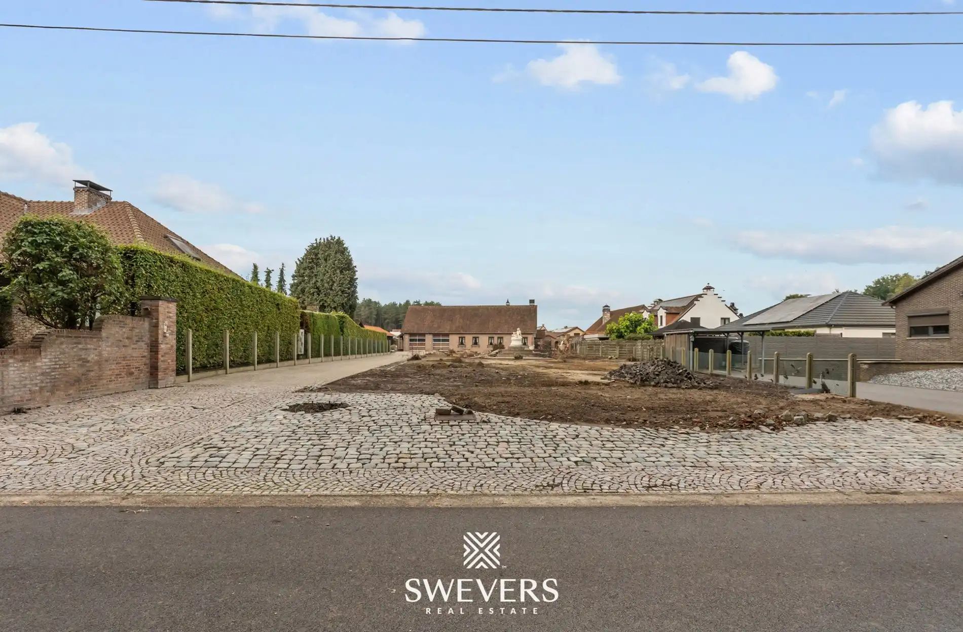 Bouwgrond open-bebouwing met vrijstaande opslagruimte en garage foto 2
