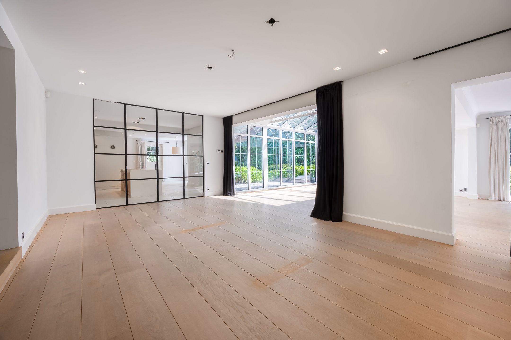 Instapklare villa op een riant perceel van 3.750 m² foto 5