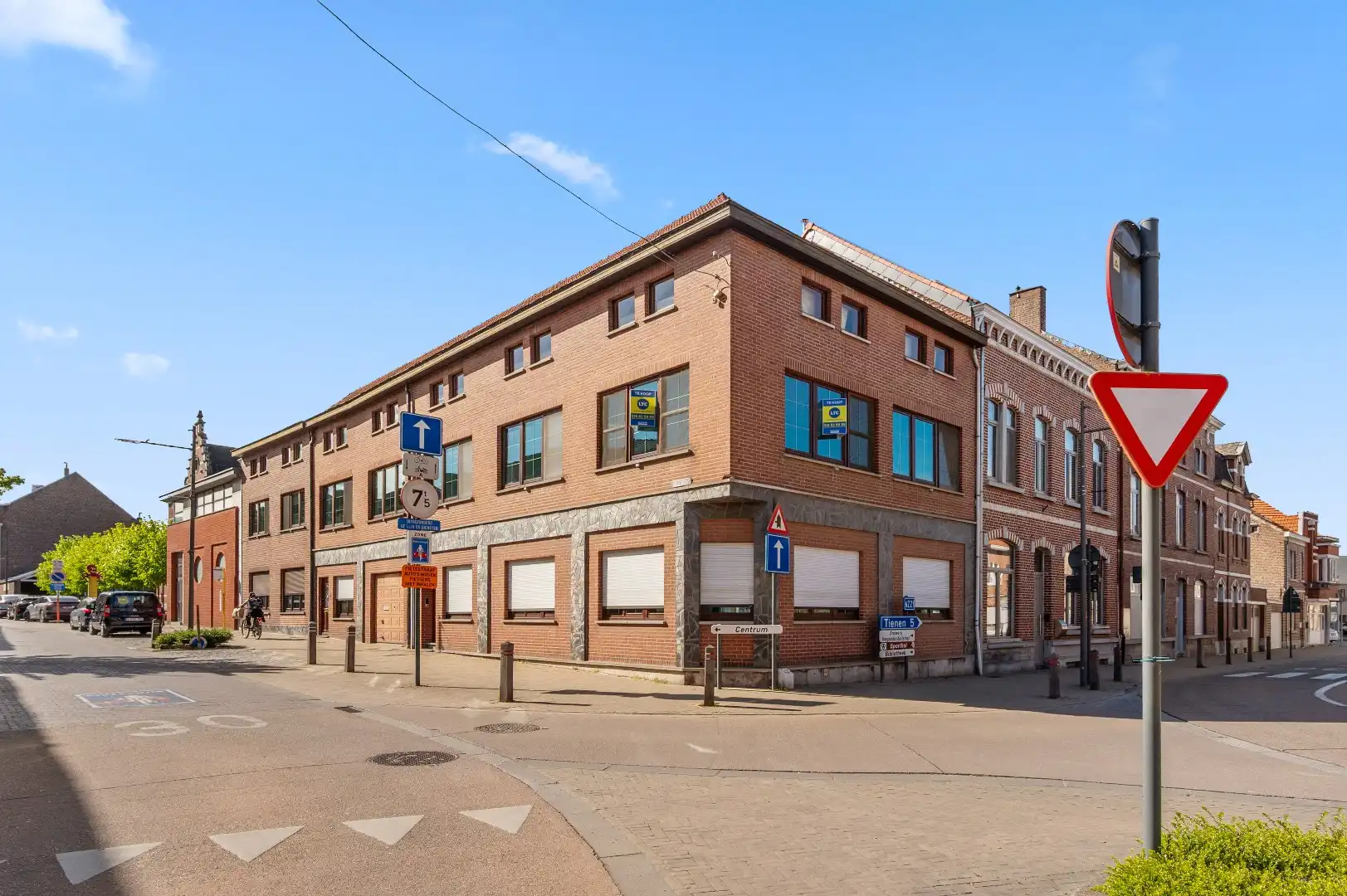 Gebouw te koop Doelstraat 78 - - 80 - 3320 Hoegaarden