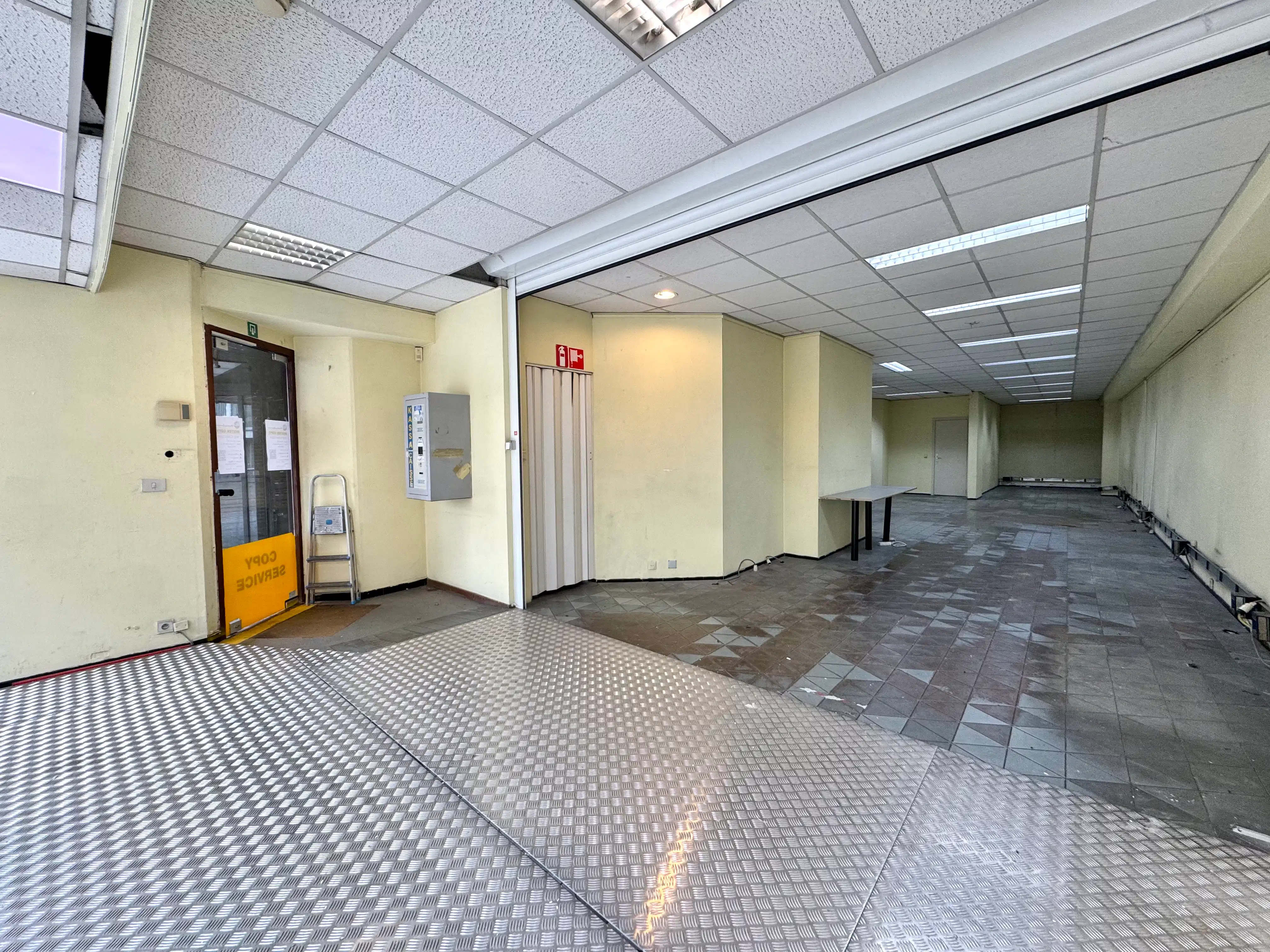 Handelsgelijkvloers 105 m² foto 3