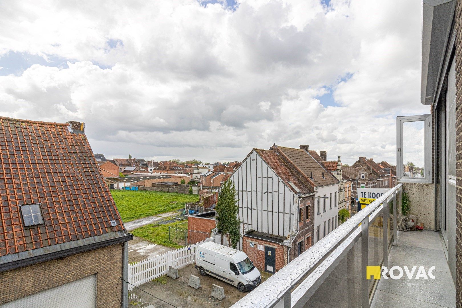 Centraal gelegen appartement met 2 slaapkamers en garage foto 7