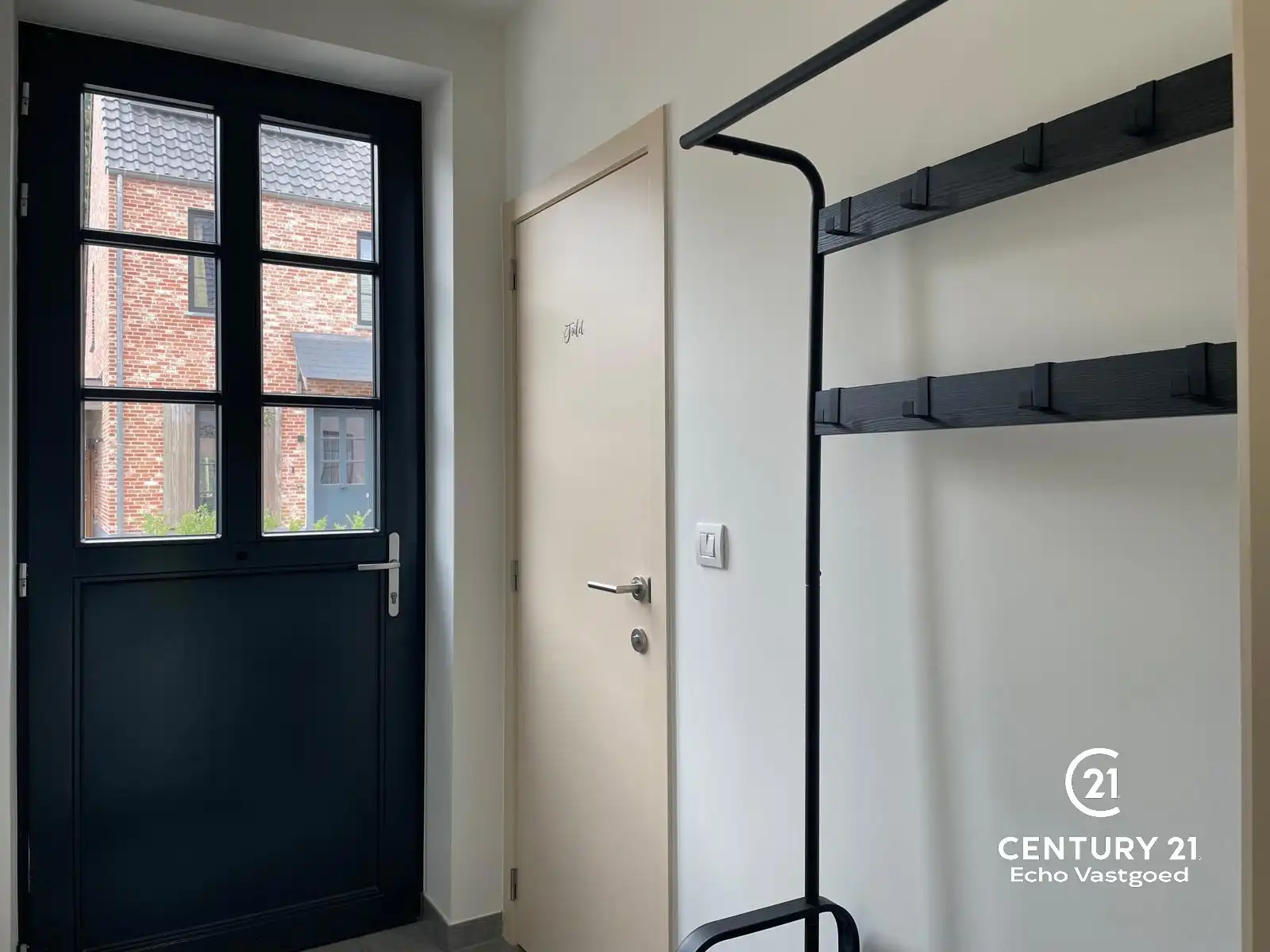 Instapklare ruime woning in een rustige nieuwe verkaveling. foto 3