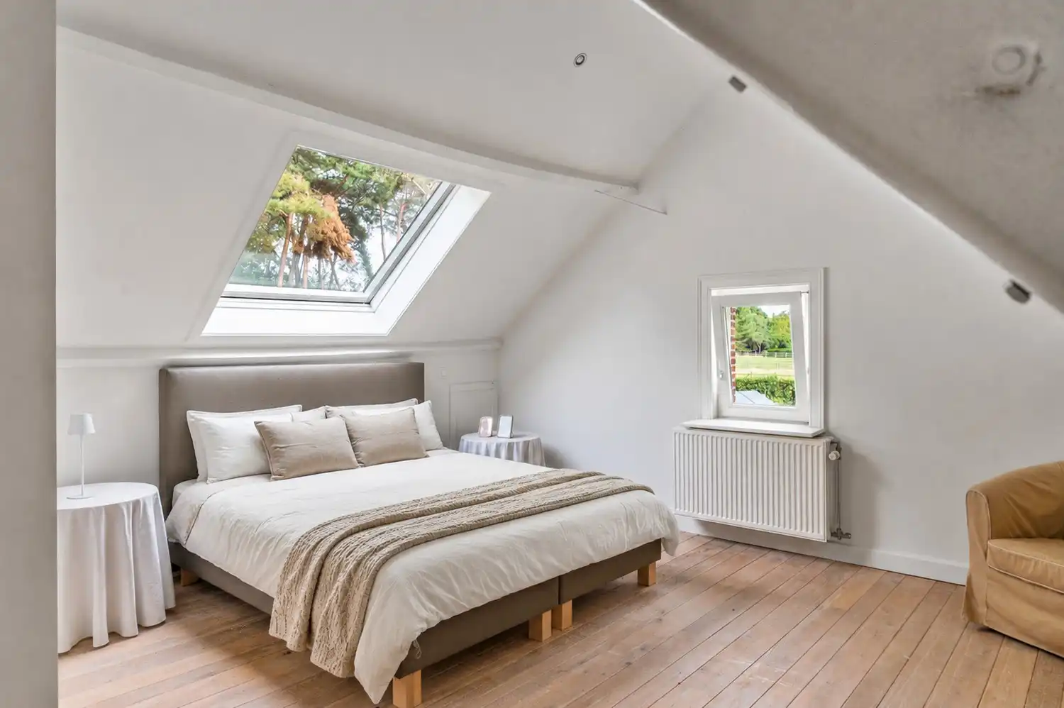 Gerenoveerde villa met bijgebouw en vijver op een perceel van 1,8 ha te Putte foto 26